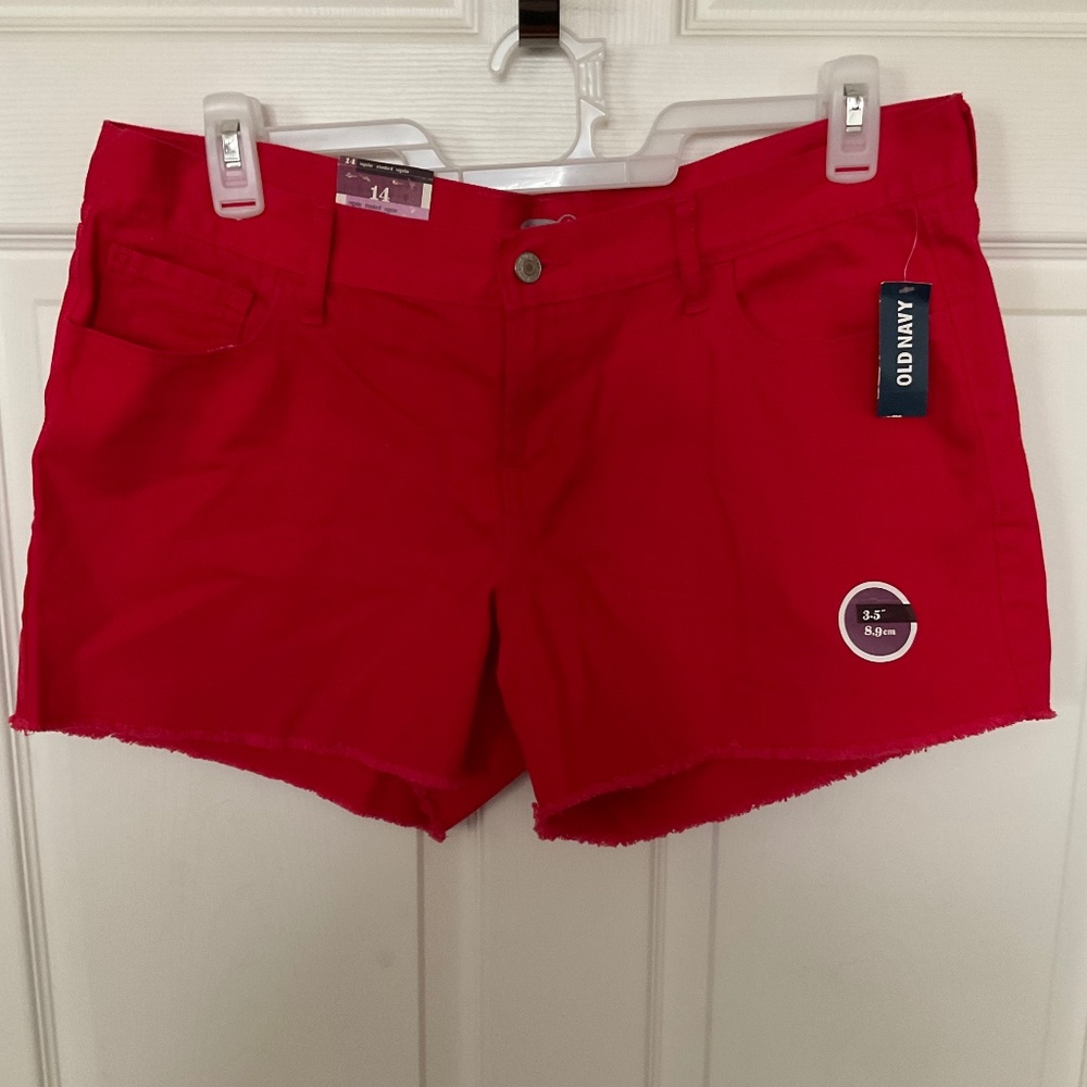 The Diva, 14 regular shorts, red: Old Navy